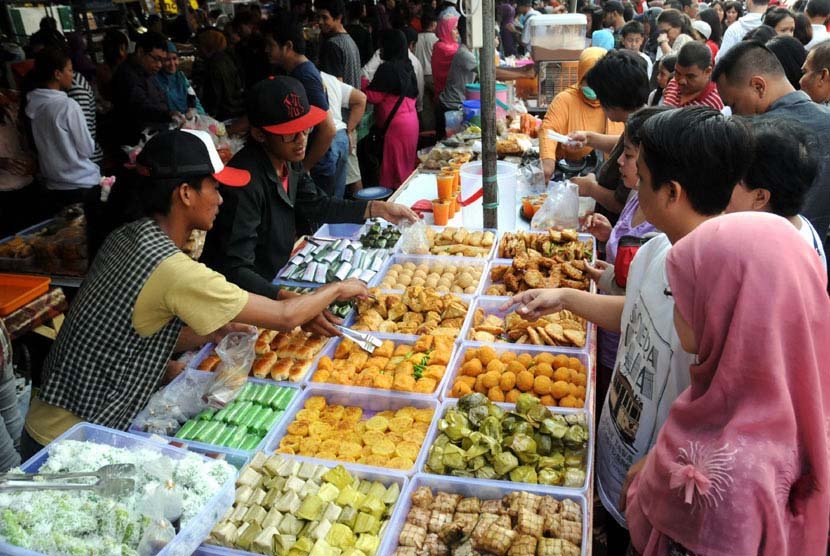 Bazaars-during-Ramadhan