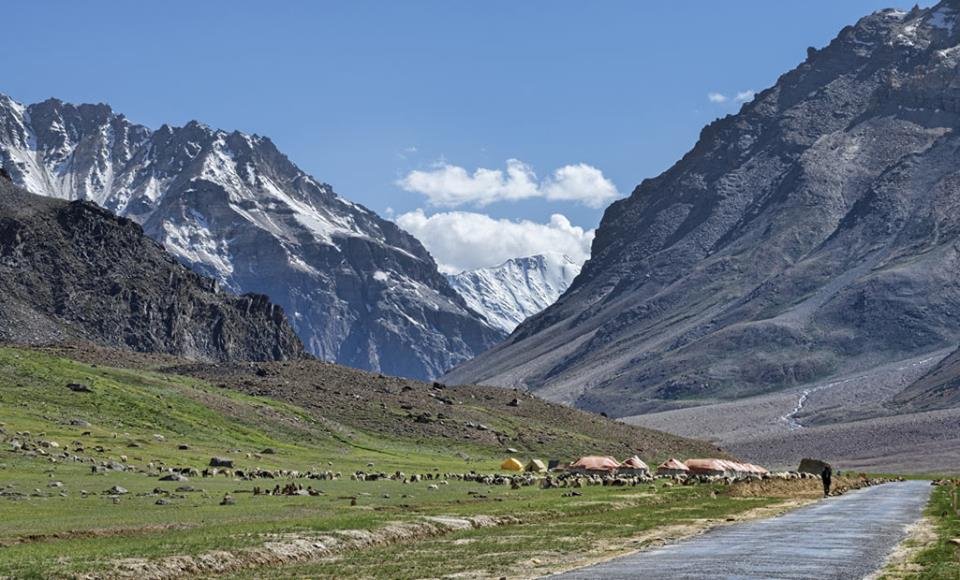 manali-High-mountain-road